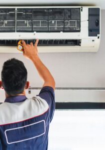 Serviço de Ar Condicionado em Maringá | Assistência Técnica Perto de Mim servico-de-ar-condicionado.jpg(4)